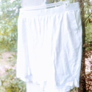 Women's plus size shorts